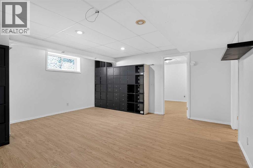113 Mt Douglas Villas Se Property Photo 31