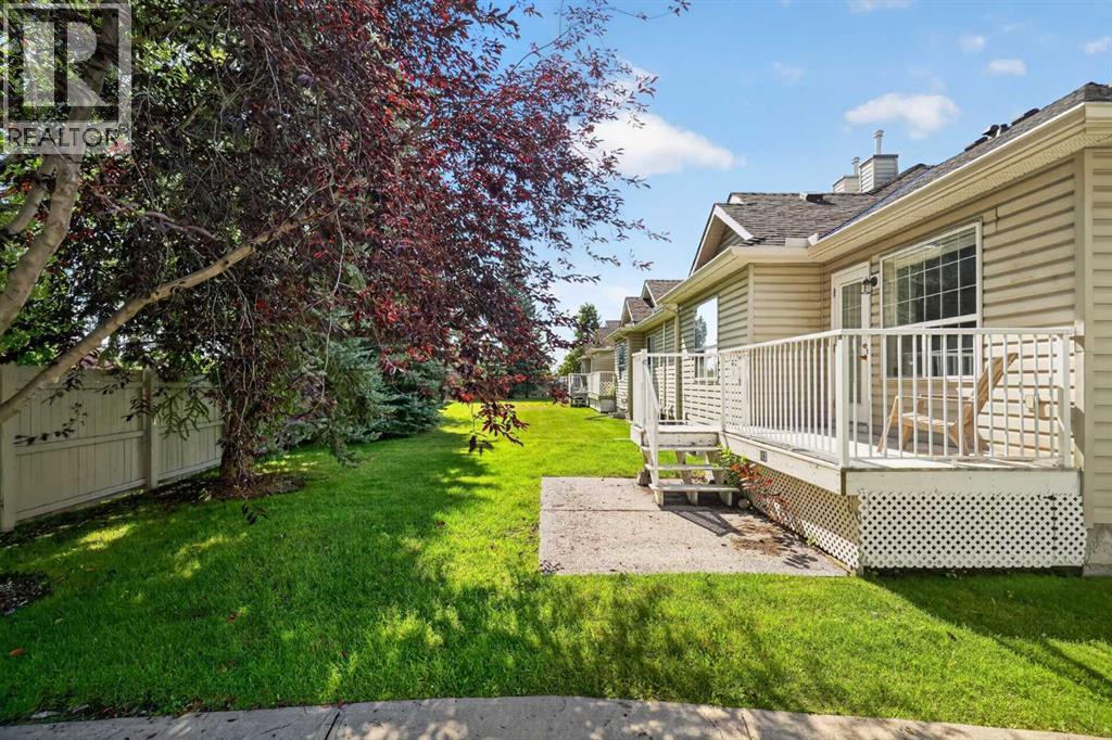 113 Mt Douglas Villas Se Property Photo 35