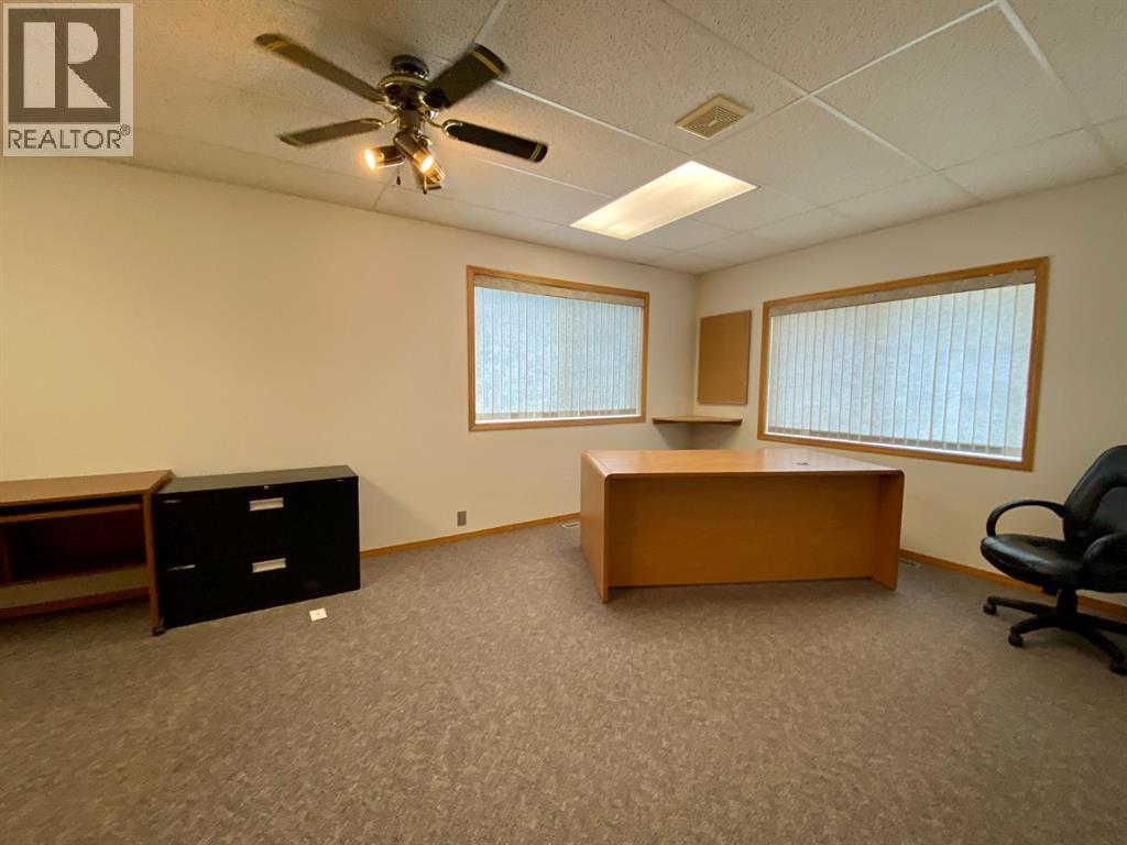 4402 53 Avenue Property Photo 19