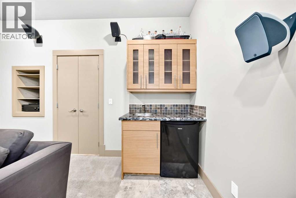 1031 19 Avenue Se Property Photo 37