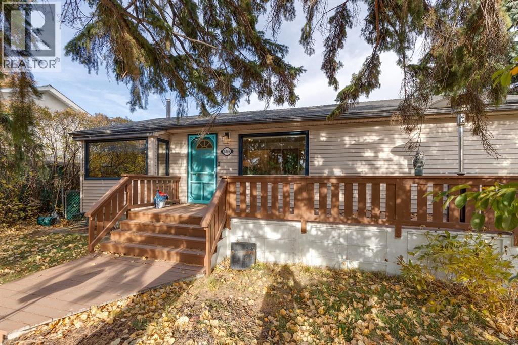 5216 18 Avenue Nw Property Photo 2