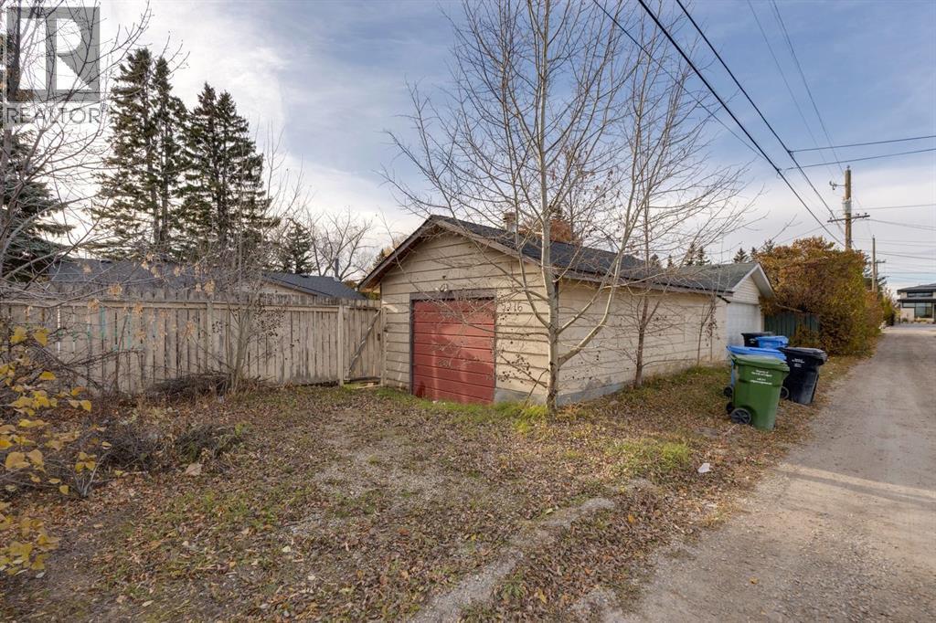 5216 18 Avenue Nw Property Photo 35
