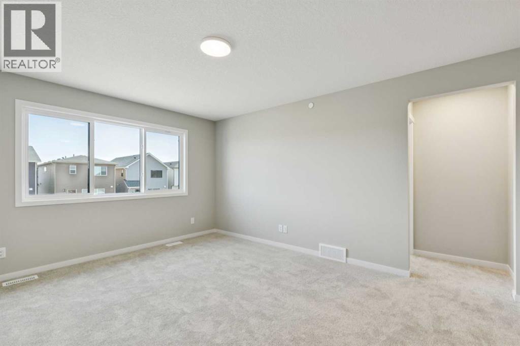 302 Hotchkiss Common Se Property Photo 22