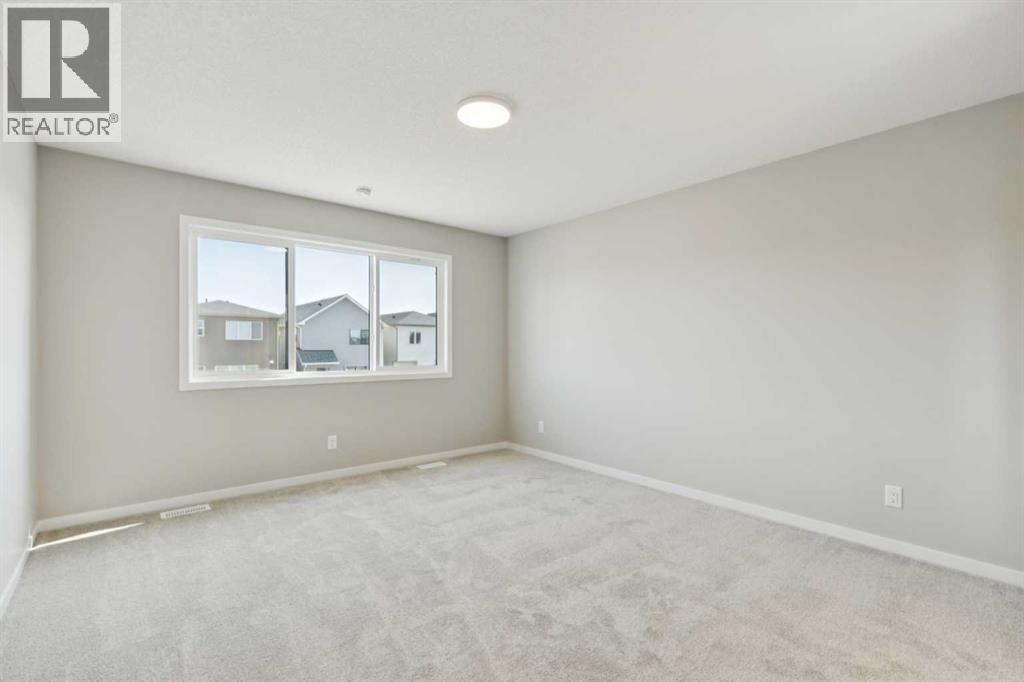 302 Hotchkiss Common Se Property Photo 24