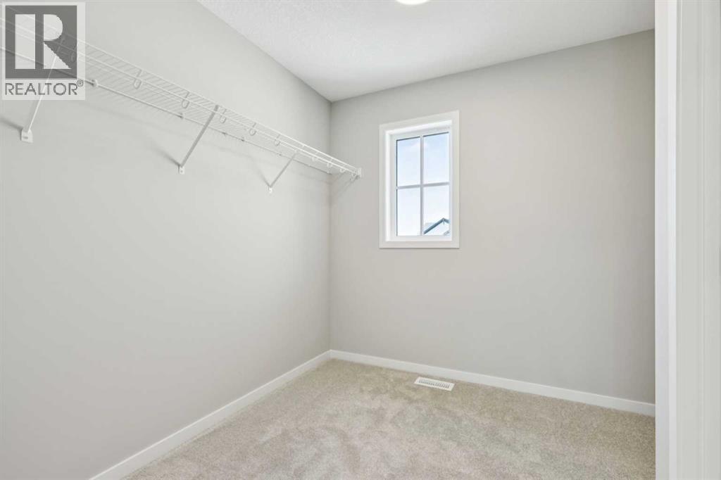302 Hotchkiss Common Se Property Photo 28