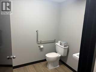 3713 37 Street Property Photo 5
