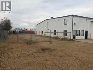 3713 37 Street Property Photo 13