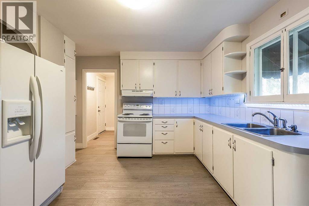 337 4 Street Sw Property Photo 17