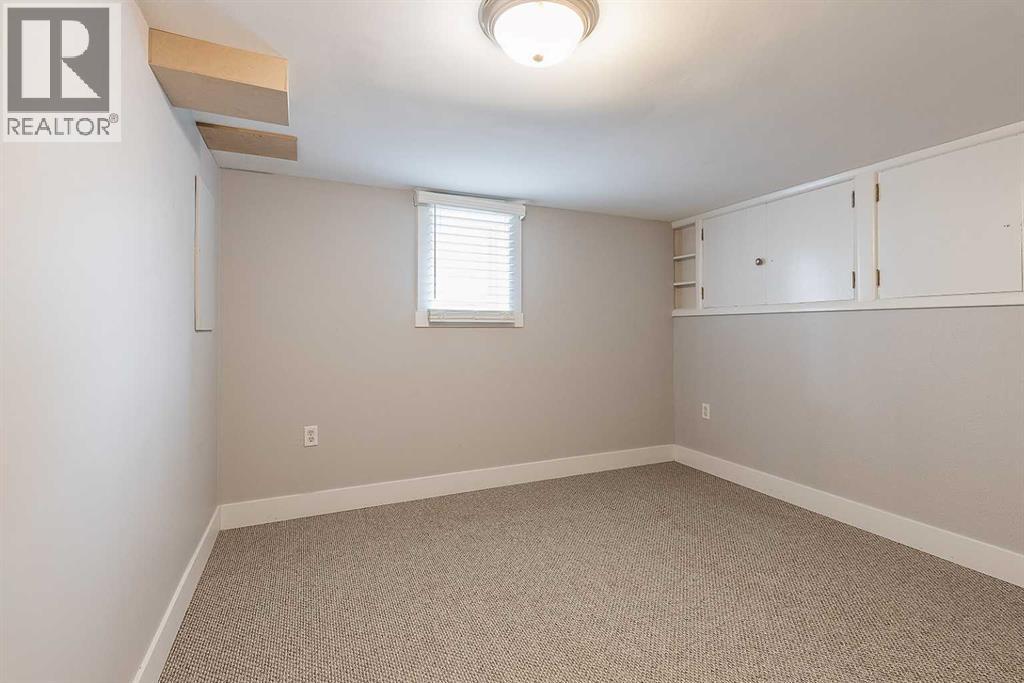 337 4 Street Sw Property Photo 27