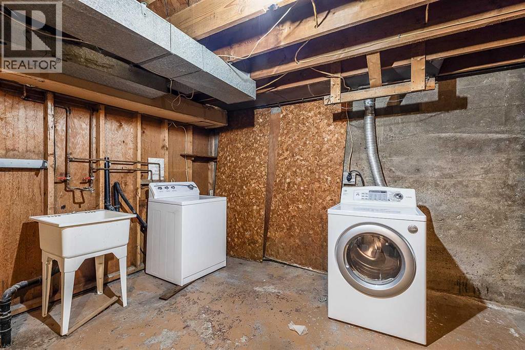 337 4 Street Sw Property Photo 31