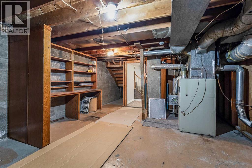 337 4 Street Sw Property Photo 32