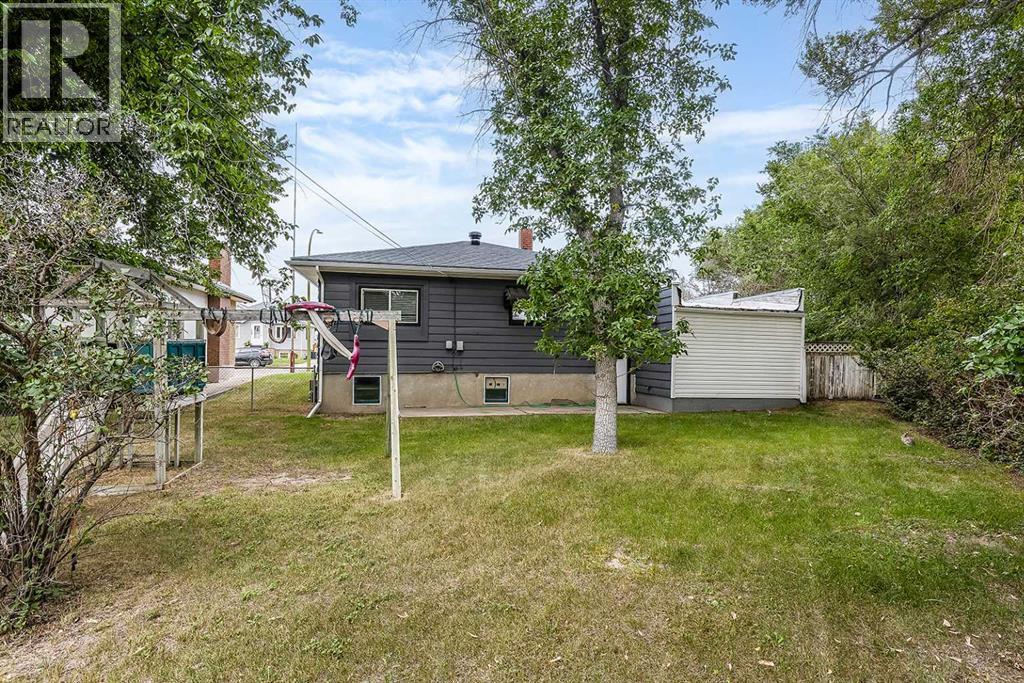 337 4 Street Sw Property Photo 37