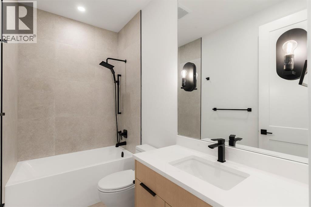 2216 35 Street Sw Property Photo 33