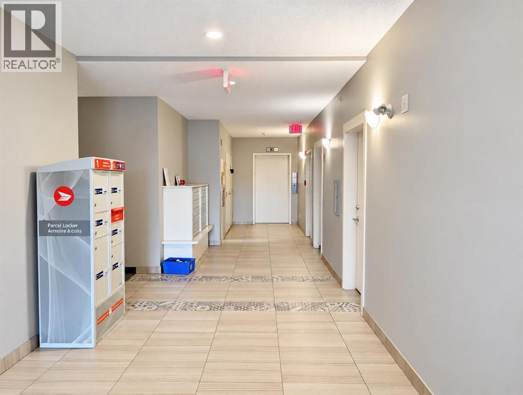 522 Cranford Drive Southeast Property Photo 3