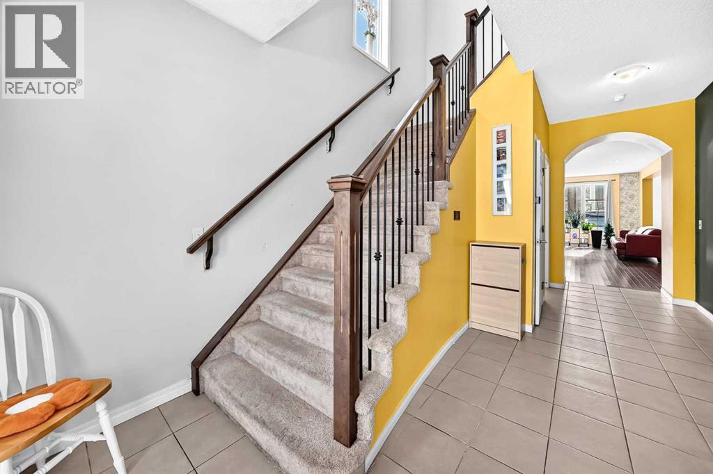 138 Windwood Grove Sw Property Photo 3