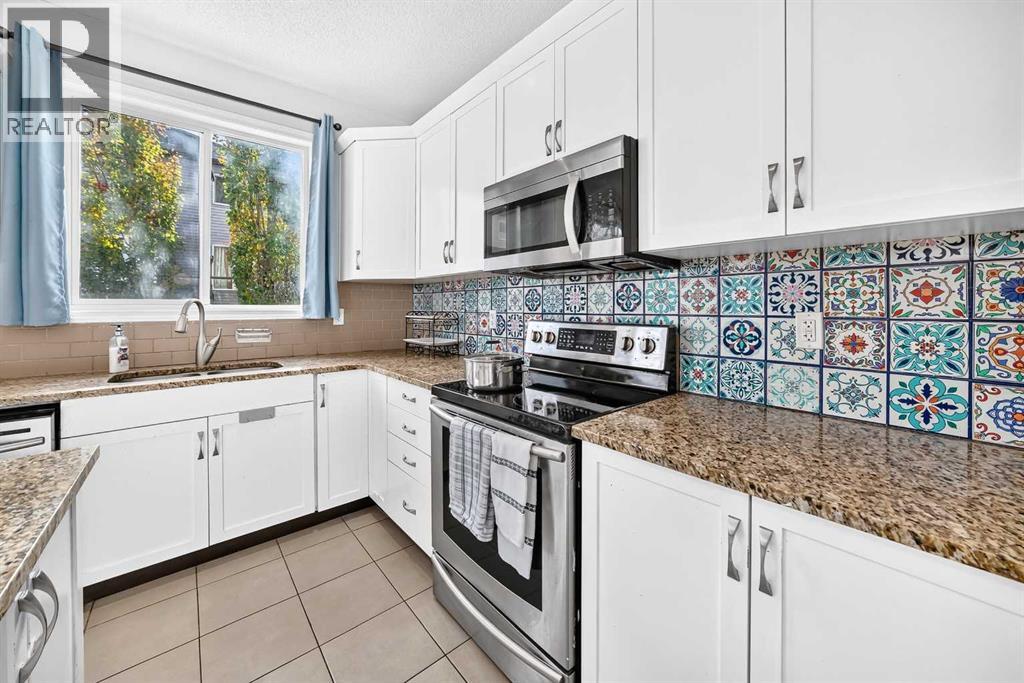 138 Windwood Grove Sw Property Photo 8