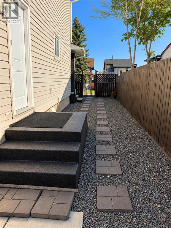 4111 58 Street Ne Property Photo 9
