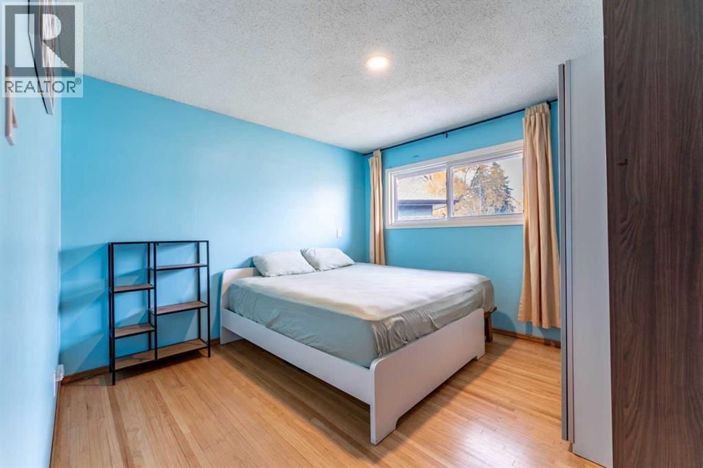 2018 Cottonwood Crescent Se Property Photo 12