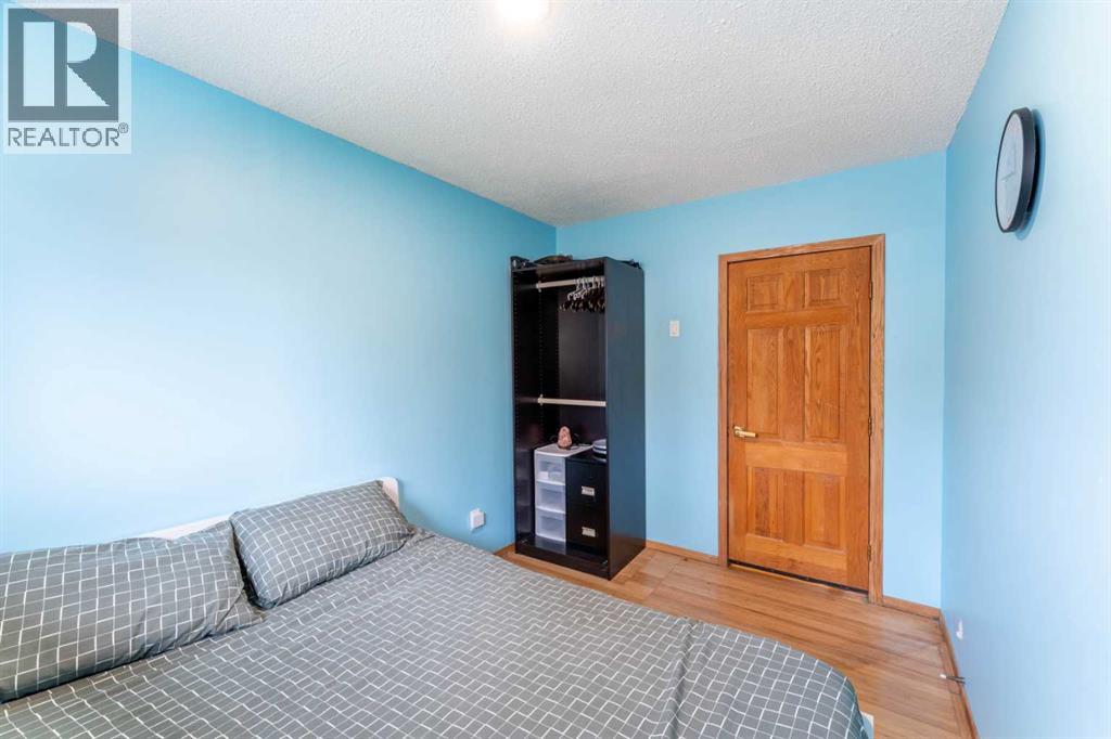 2018 Cottonwood Crescent Se Property Photo 14
