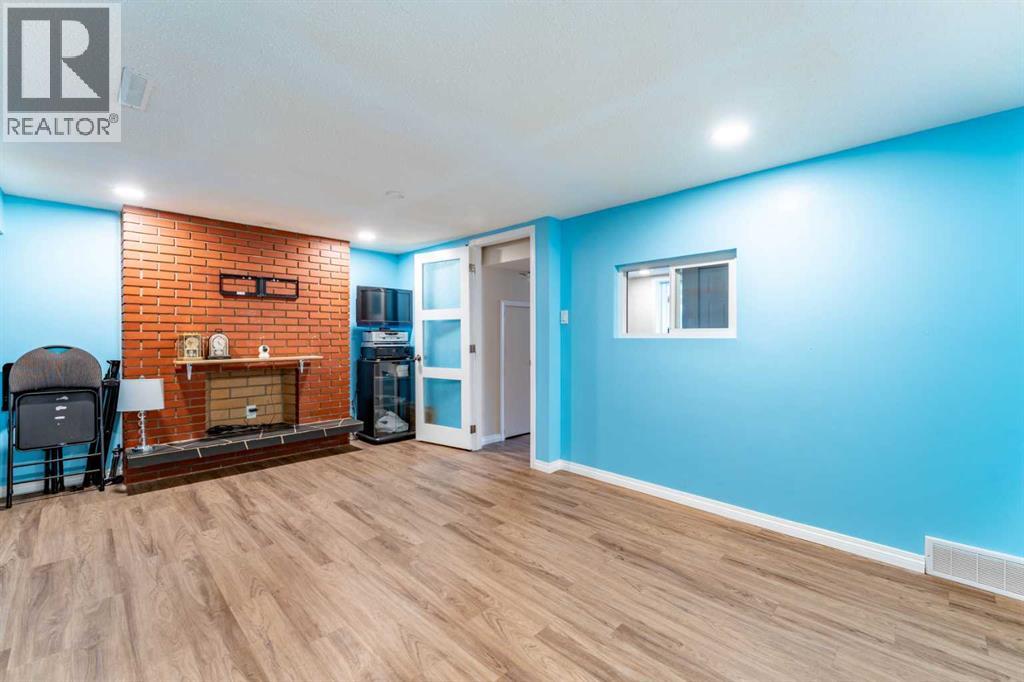 2018 Cottonwood Crescent Se Property Photo 20