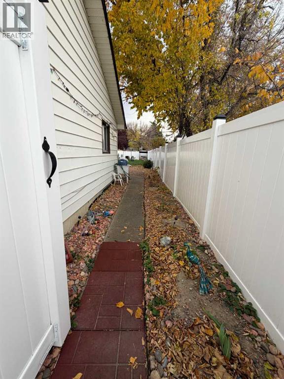 5218 42 Avenue S Property Photo 19