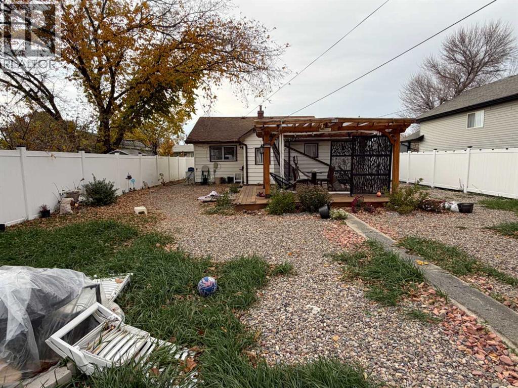 5218 42 Avenue S Property Photo 22