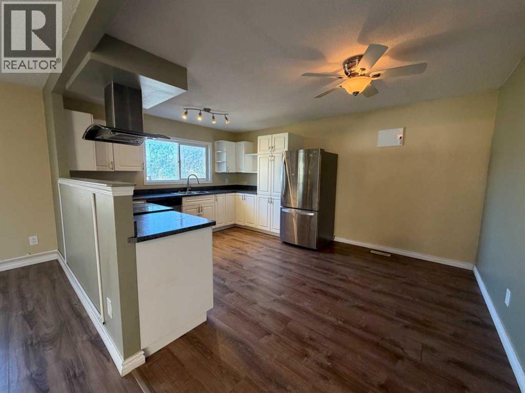 11320 97 Street Property Photo 6