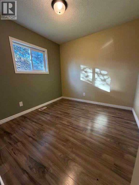 11320 97 Street Property Photo 9