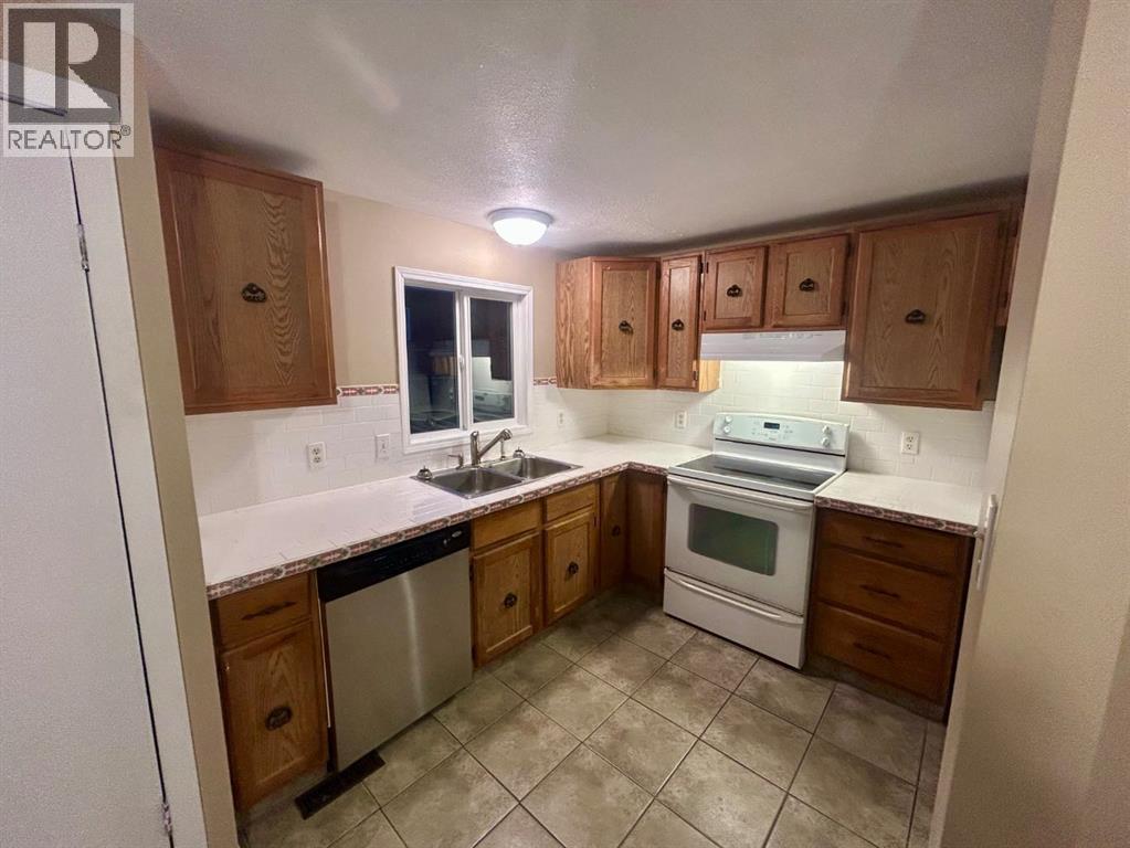 9115 101 Street Property Photo 17