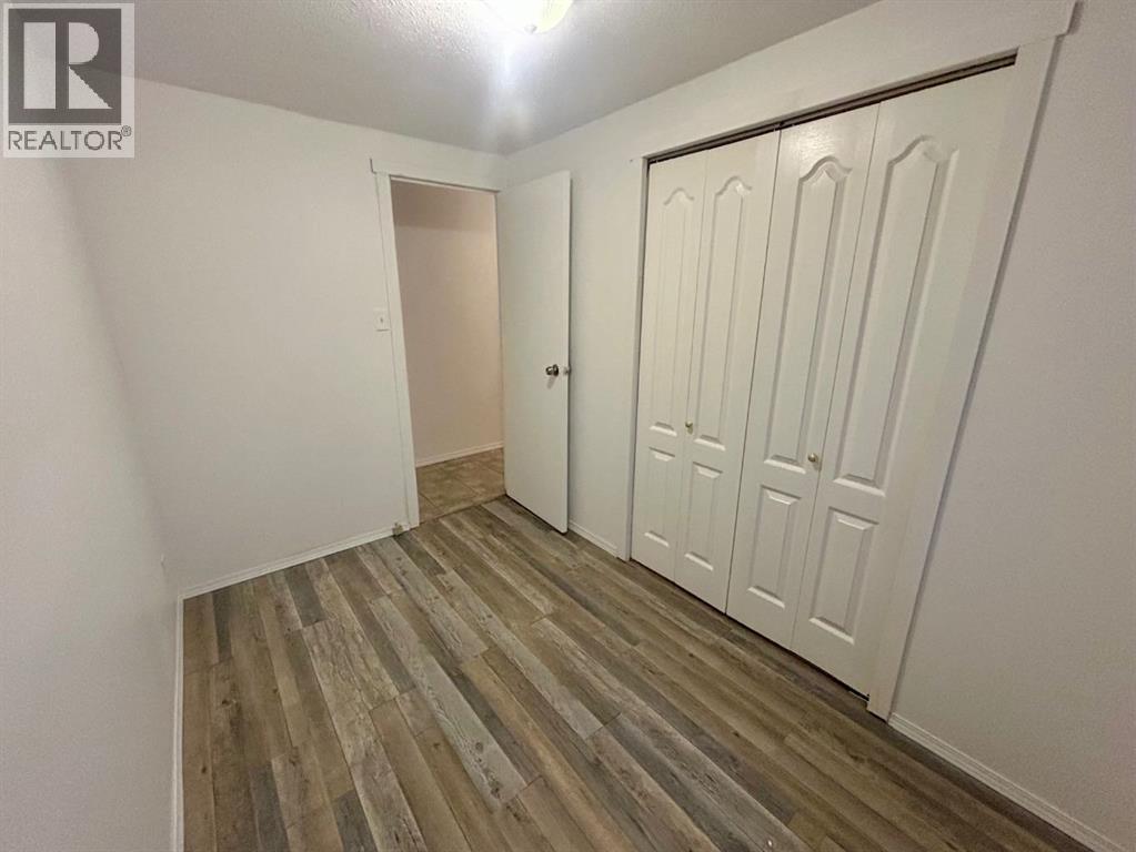 9115 101 Street Property Photo 22
