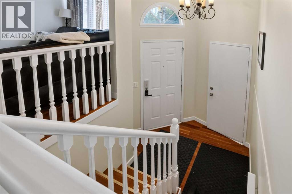403 Shawinigan Drive Sw Property Photo 3