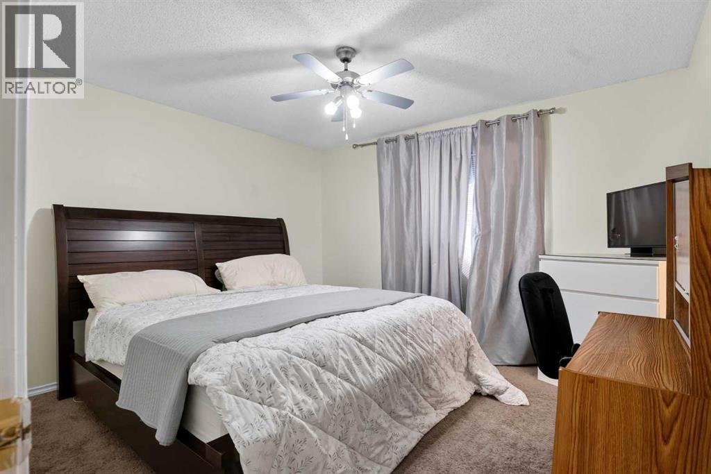403 Shawinigan Drive Sw Property Photo 12