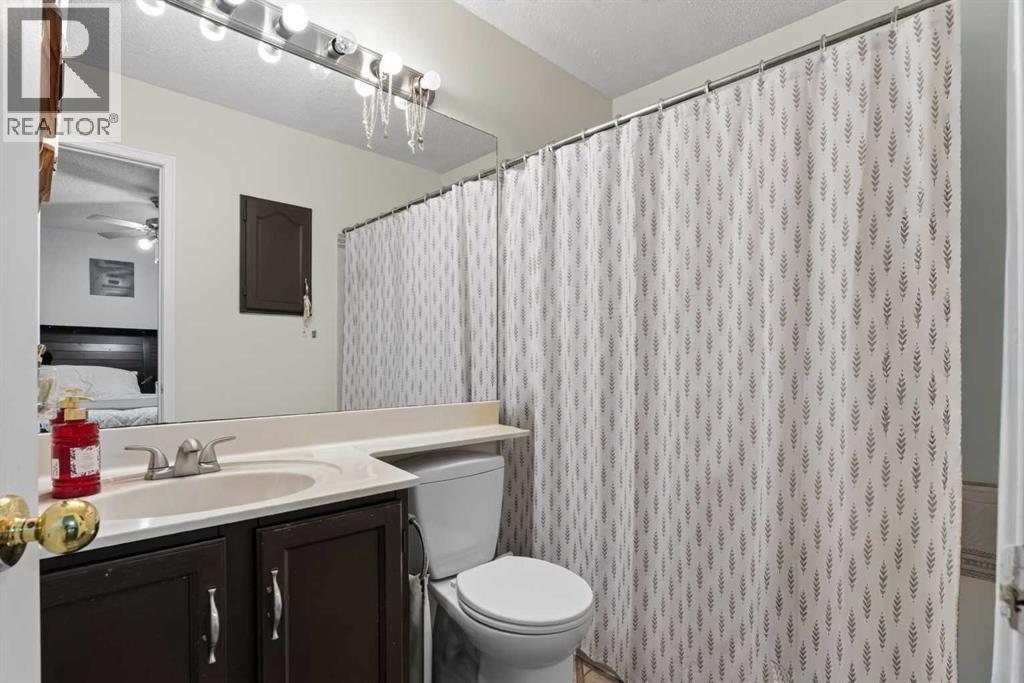 403 Shawinigan Drive Sw Property Photo 14