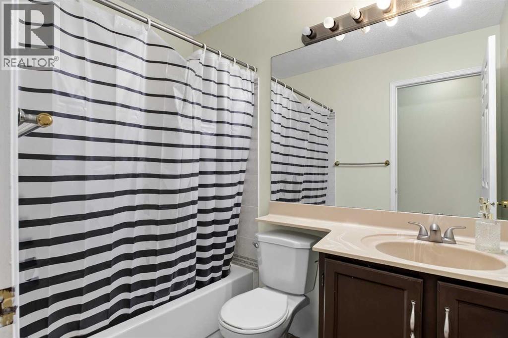 403 Shawinigan Drive Sw Property Photo 17