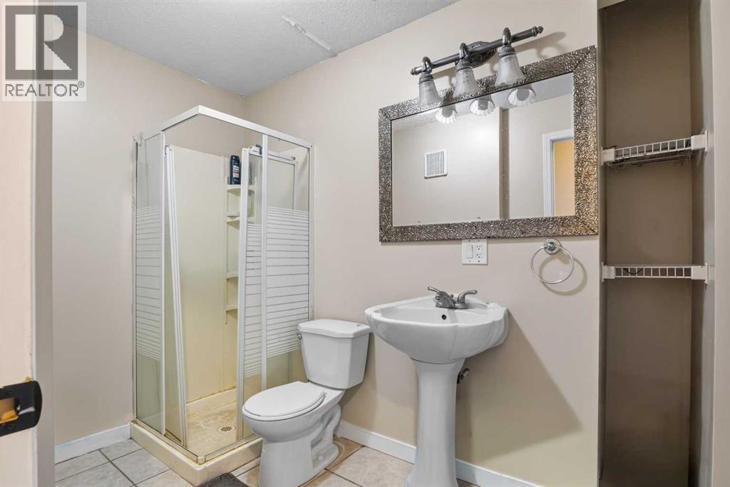 403 Shawinigan Drive Sw Property Photo 25