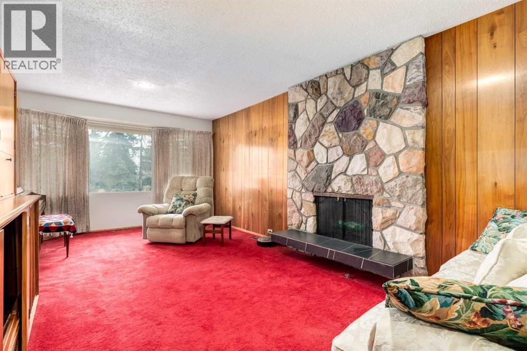 2043 Ungava Road Nw Property Photo 15