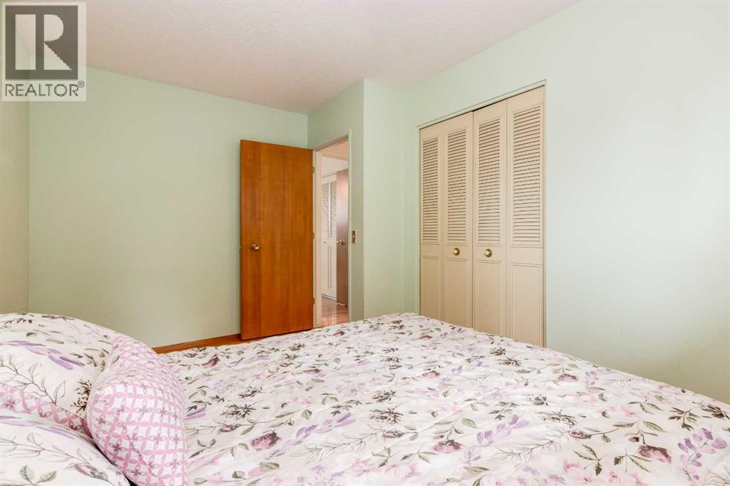 2043 Ungava Road Nw Property Photo 27