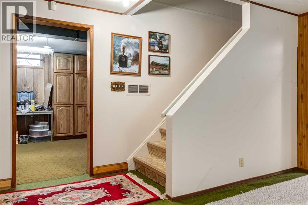 2043 Ungava Road Nw Property Photo 34