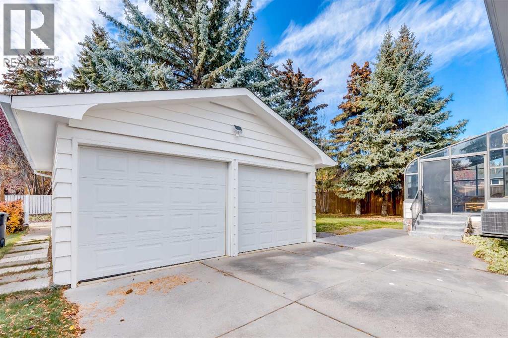 2043 Ungava Road Nw Property Photo 44