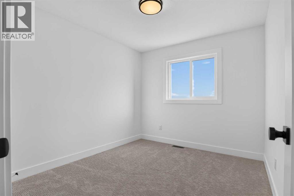 2232 44 Street Nw Property Photo 19