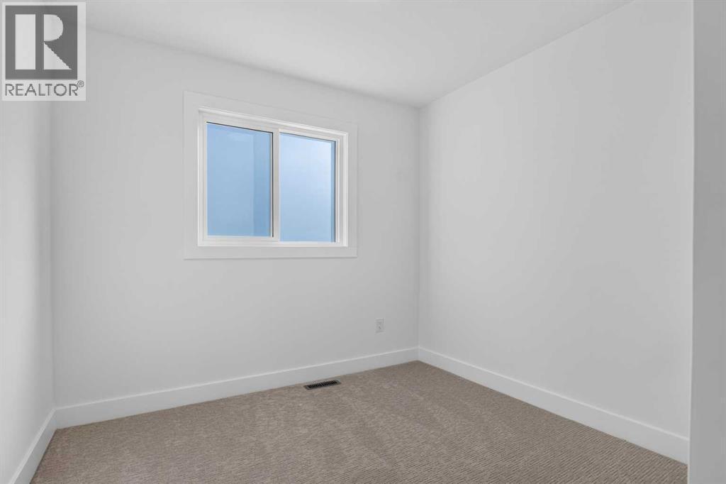 2232 44 Street Nw Property Photo 20