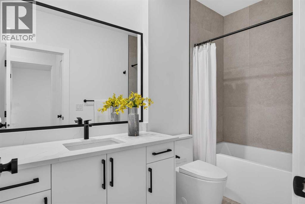 2232 44 Street Nw Property Photo 31
