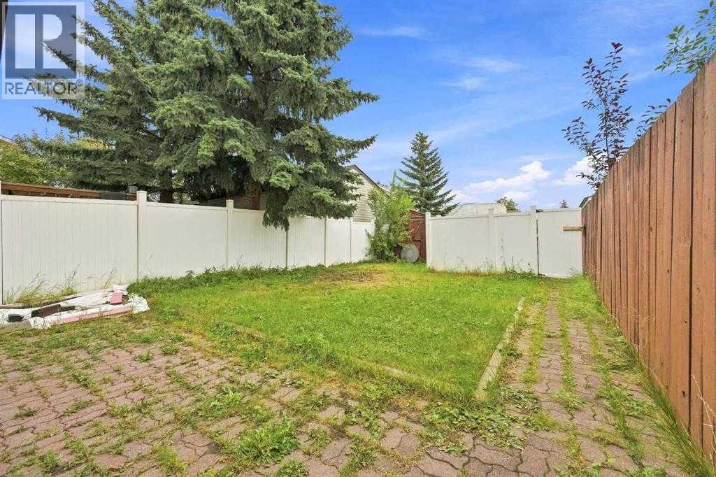 70 Edgeburn Crescent Nw Property Photo 26