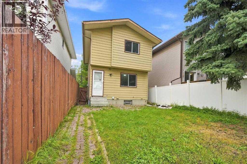 70 Edgeburn Crescent Nw Property Photo 27