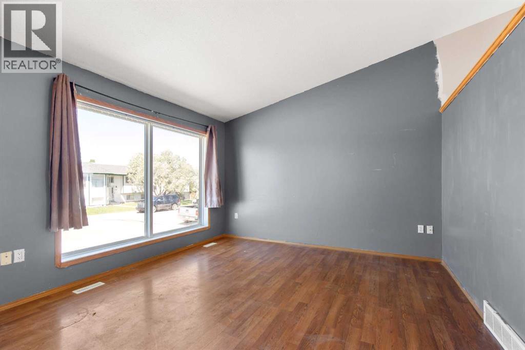 2385 Hatcher Drive Ne Property Photo 3