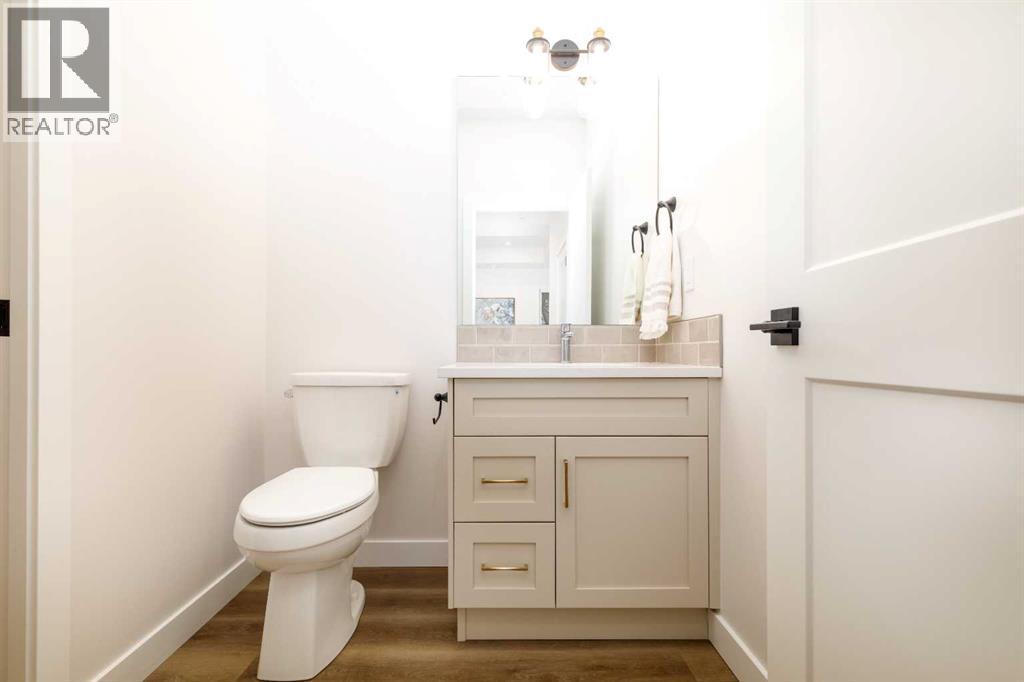5463 55 Avenue Property Photo 22