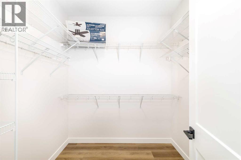5463 55 Avenue Property Photo 16