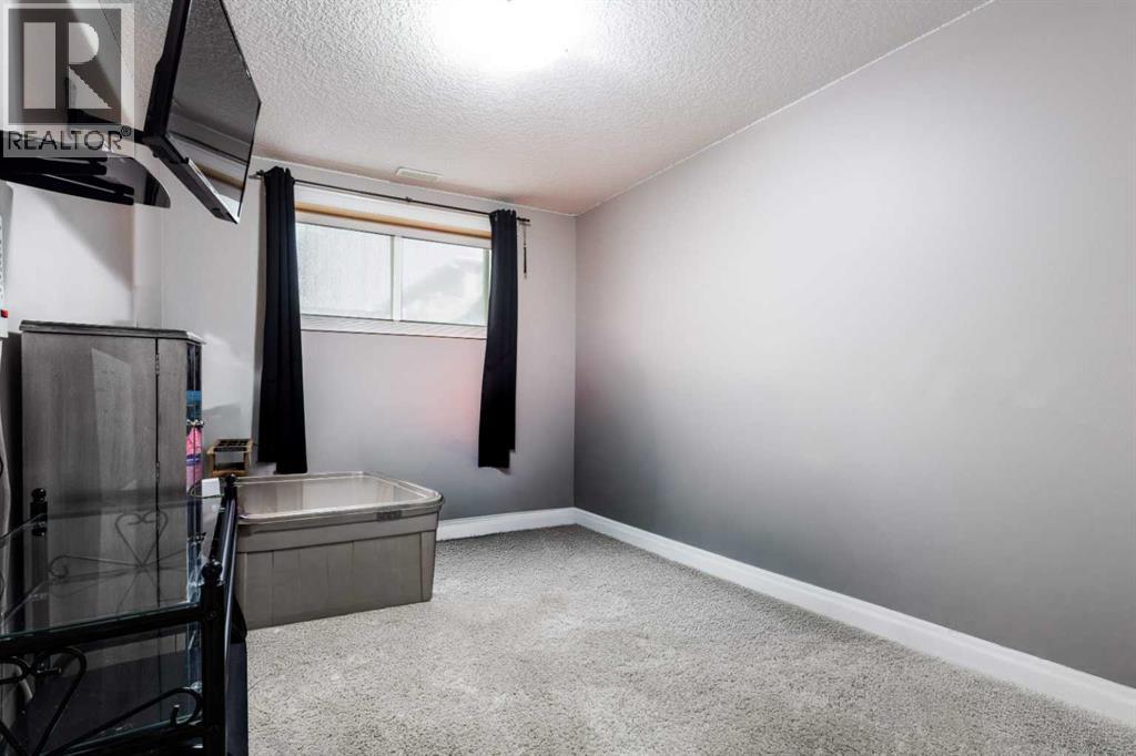4635 62a Avenue Property Photo 19