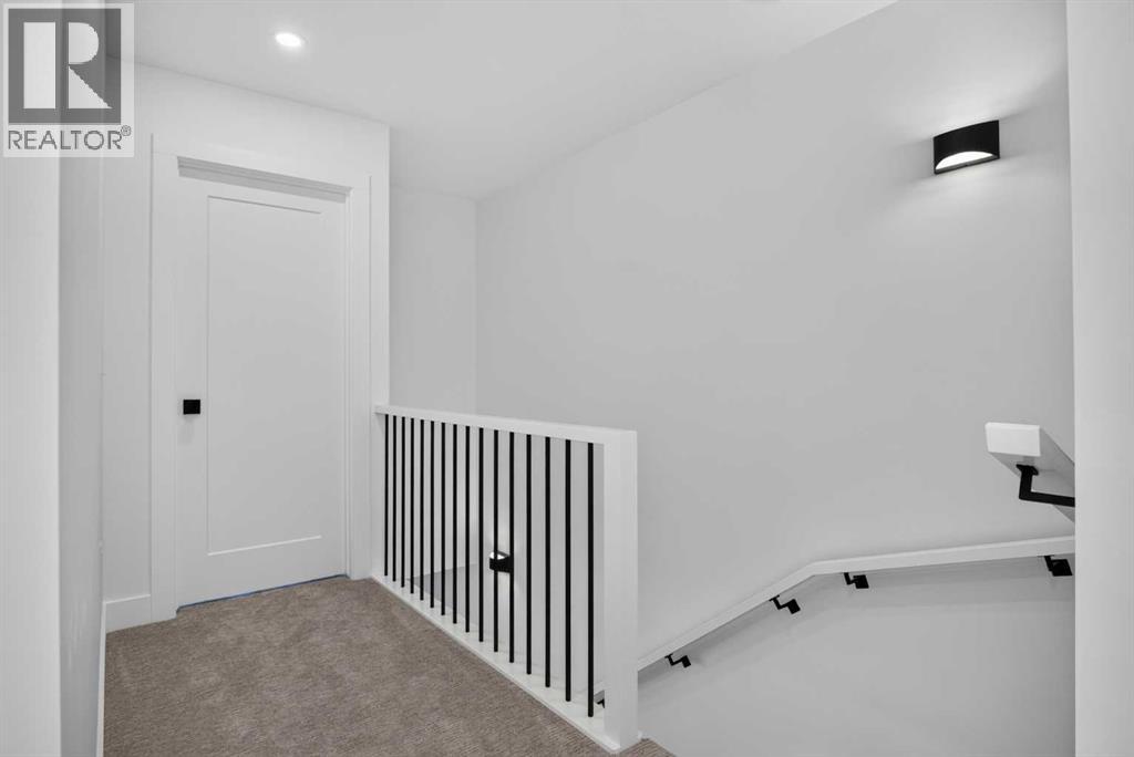 2234 44 Street Nw Property Photo 17