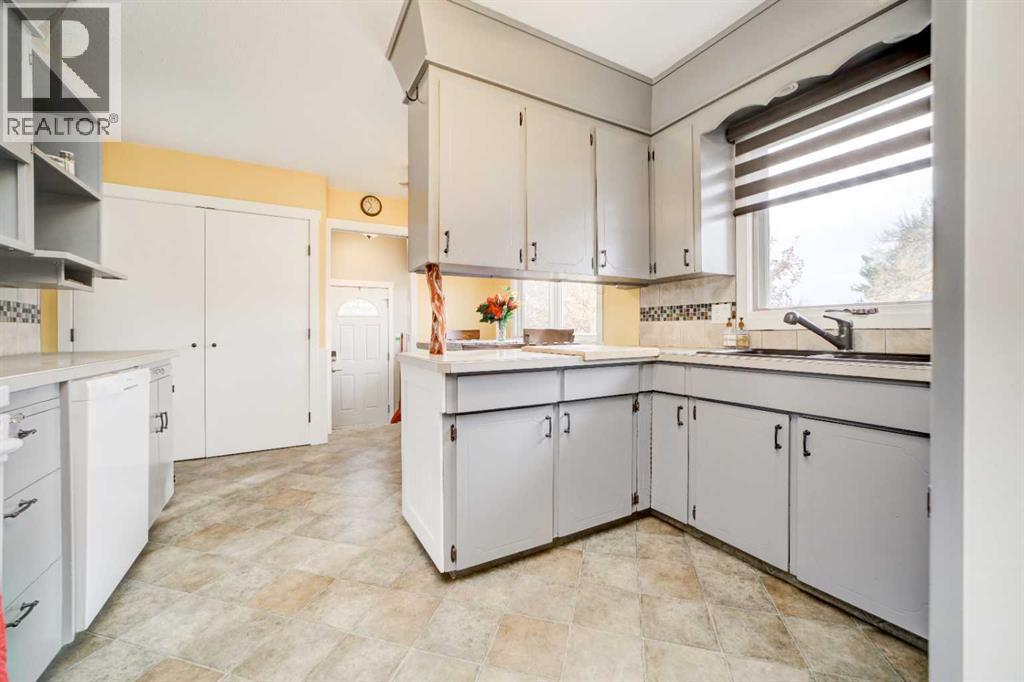 455 28th Street Property Photo 13